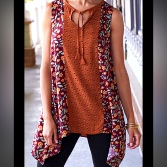 Matilda Jane Tops - Matilda Jane Mix Print Floral Size Medium Sleeveless Front Tie Boho Blouse.